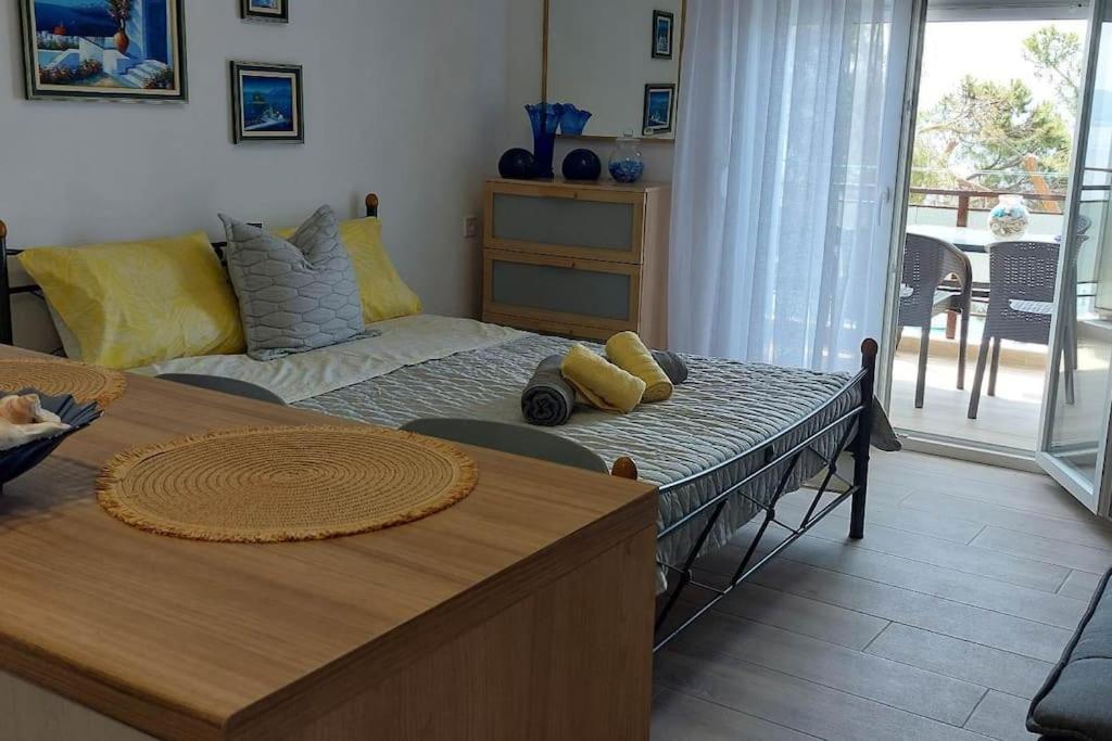 Sun & Sea : Malaki Seaside Apartment Екстериор снимка